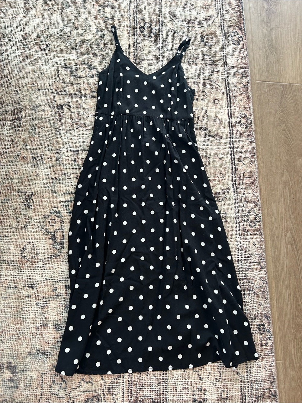 Black and white polka dot old navy midi dress